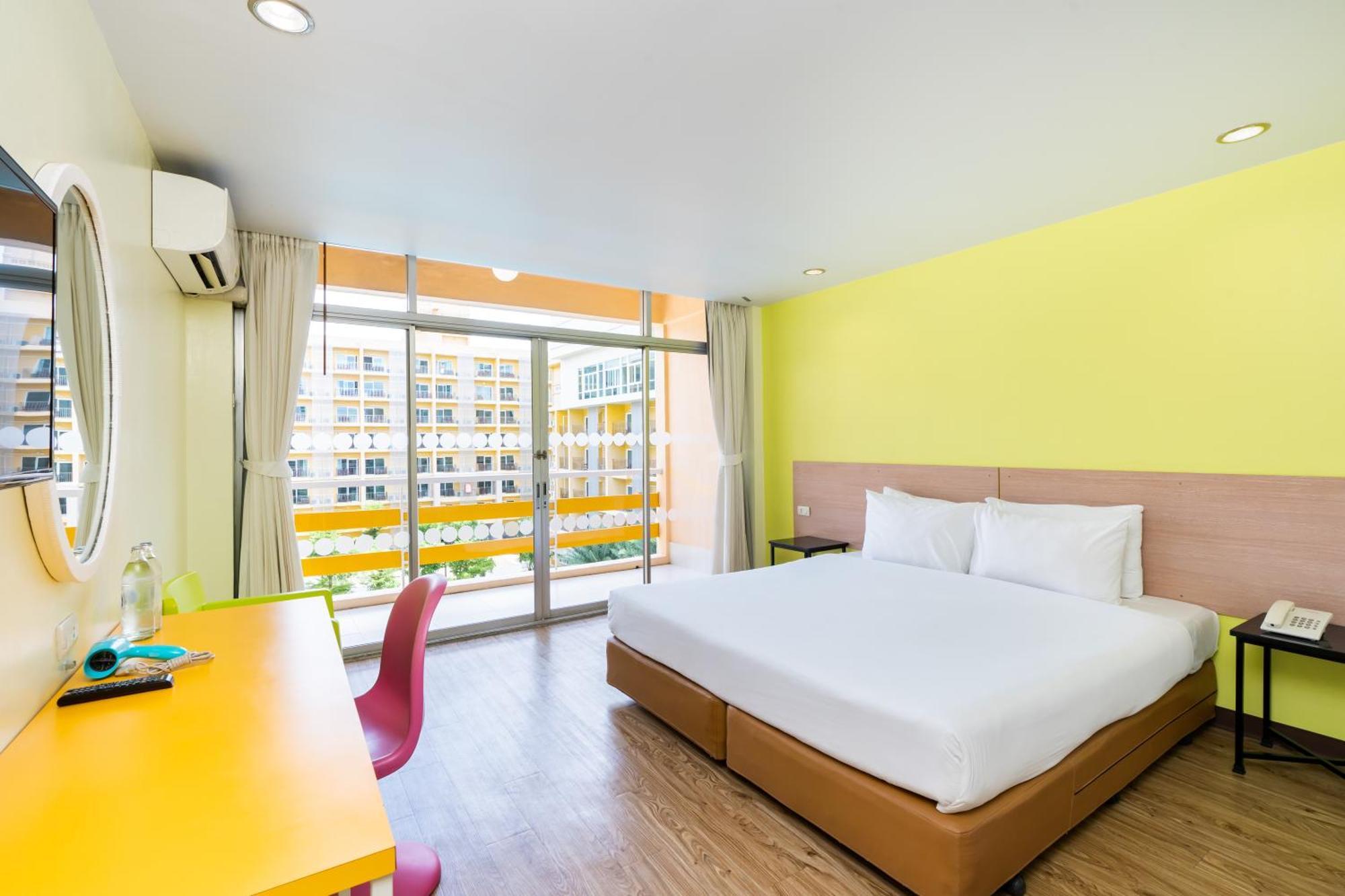 Bella Express Hotel Pattaya Exterior photo